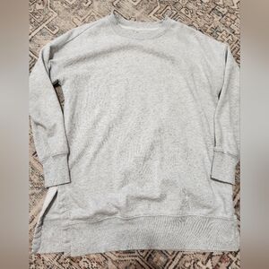 Oversized crewneck sweatshirt